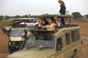 Self Drive vs Driver-Guided Safari in Uganda: Which Should You Choose?